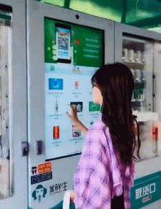 猫咪被ban，猫被捏脸图片