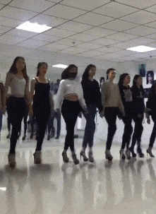 小姐姐真漂亮舞蹈，小姐姐们好表情包