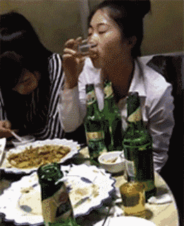 下列哪种情况下听一个笑话更不觉得好笑，天地中文网就是一个大笑话